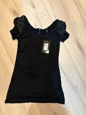 Guess by Marciano Black Puff Sleeve Scoop Neck Top
